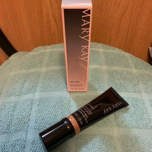 Mary Kay | NWB Deep CC Cream SPF 15